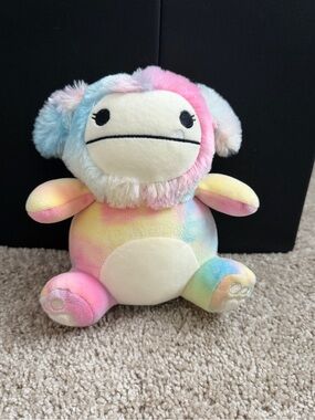 Squishmallows Zaylee Bigfoot 7” Squeeze Mallow Tie Dye Plush